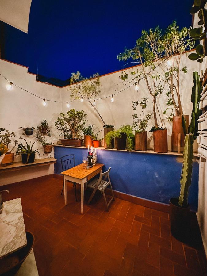 Habitacion Privada, Casa Compartida Con Pareja Private Room, Shared House With A Couple Barcelona Bagian luar foto